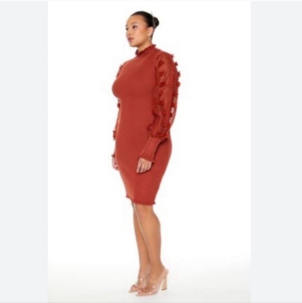 Almost Famous Textured Bodycon Women's Dress sizes medium.